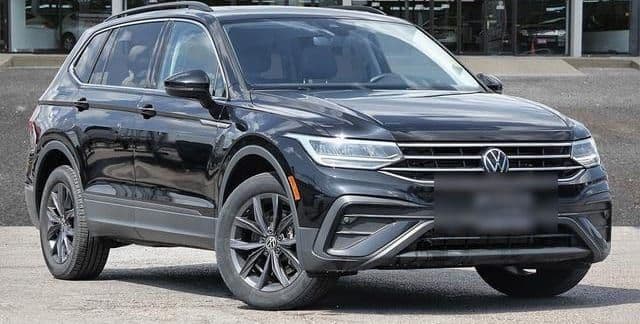 Black SUV available at Canada Auto Financing